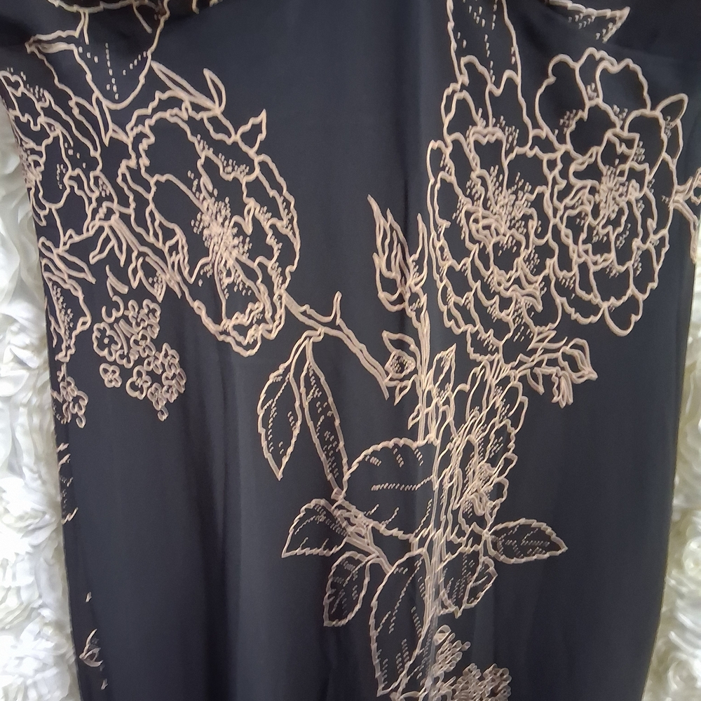 Jones Wear Black and Brown Floral Maxi Dress - Picture 5 of 8